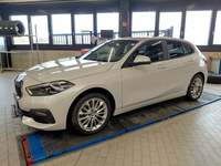 Вид спереди слева