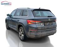 Pogled od pozadi levo