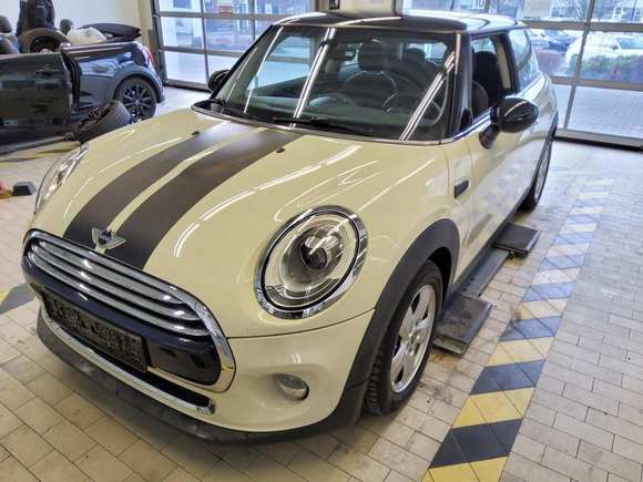 Widok z przodu po stronie lewej