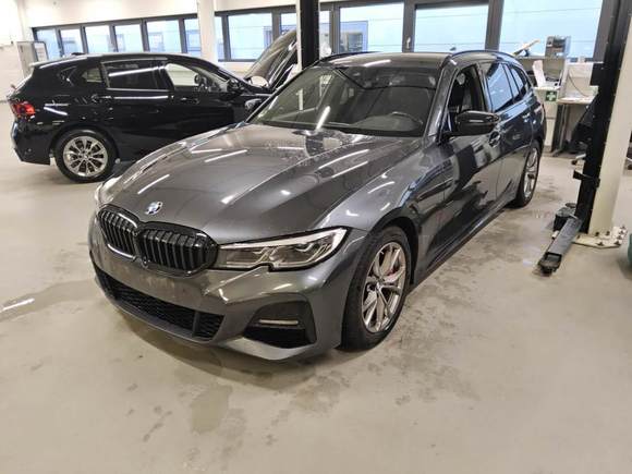 Вид спереди слева