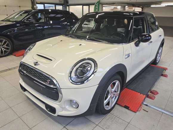 Widok z przodu po stronie lewej