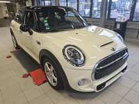 Вид спереди справа