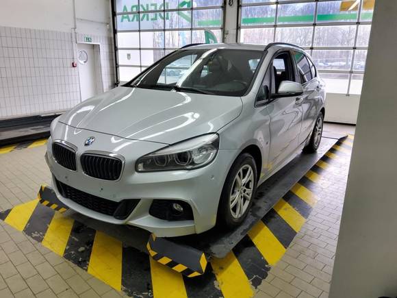 Widok z przodu po stronie lewej