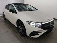 Pogled sprijeda desno