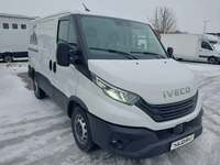 Náhled zpředu zprava