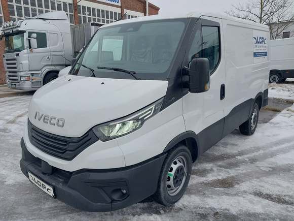 Náhled zpředu zleva