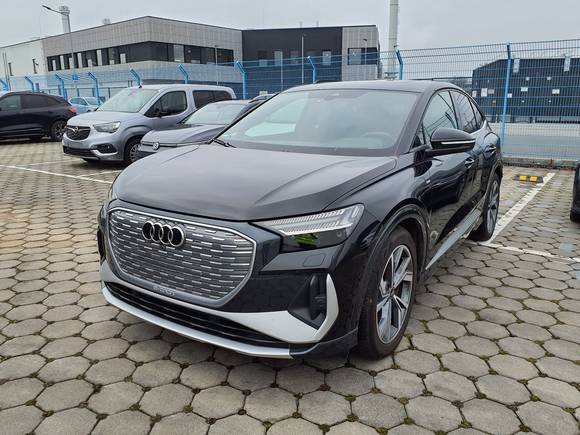 Pogled od napred levo