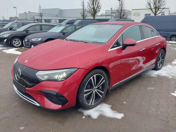 Pogled od napred levo