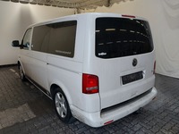 Вид сзади слева