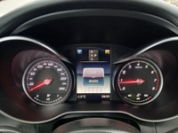 Pohled na přístrojovou desku