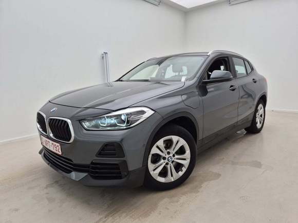 Pogled sprijeda lijevo