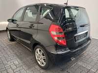 Вид сзади слева