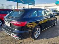 Pogled od pozadi desno