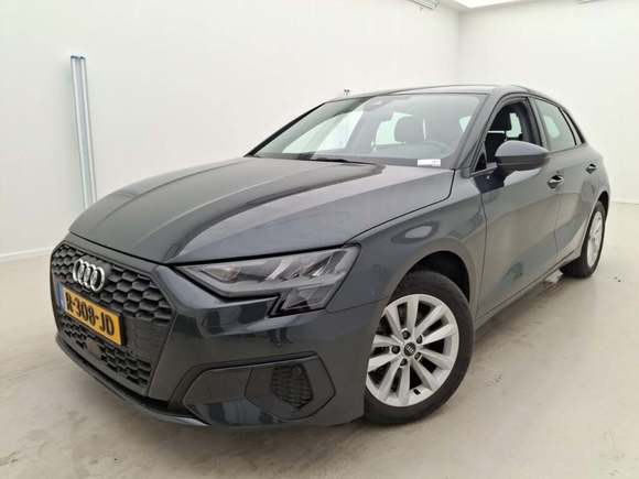 Вид спереди слева