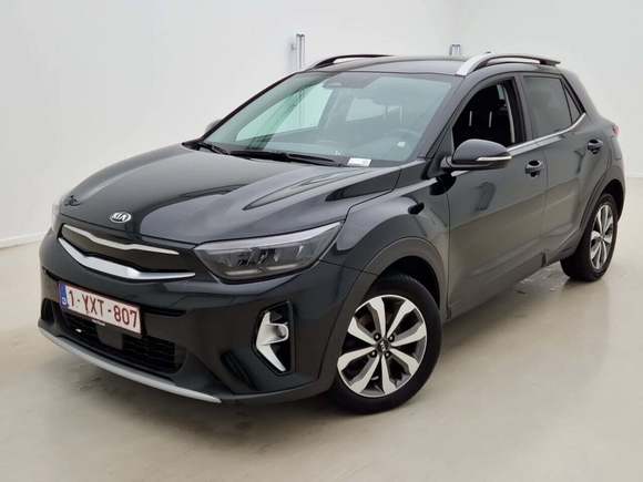 Вид спереди слева