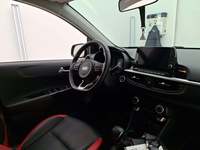 Вид на салон