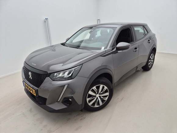 Вид спереди слева