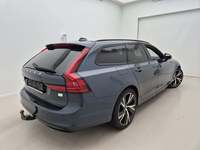 Вид сзади справа