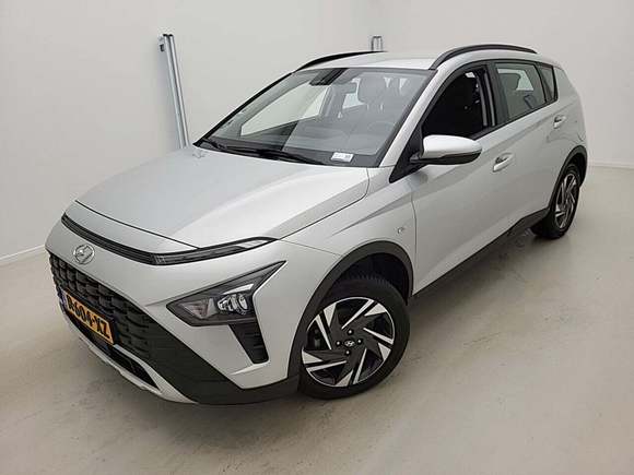 Вид спереди слева