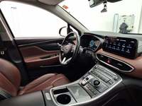 Вид на салон