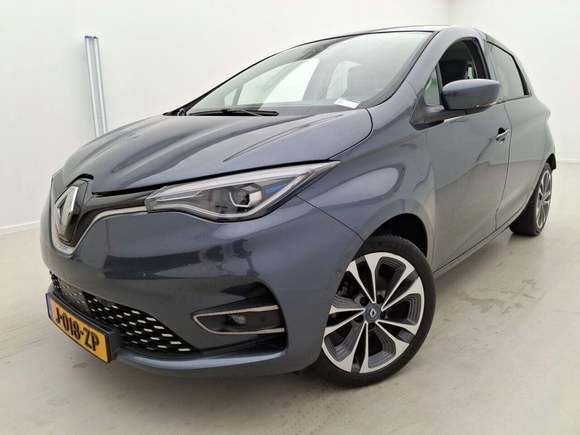 Вид спереди слева