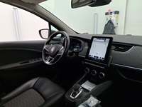 Вид на салон