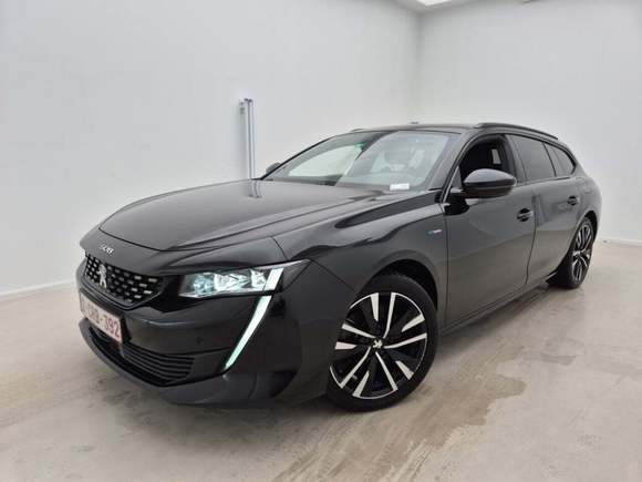 Вид спереди слева