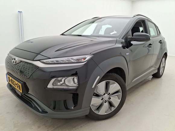 Вид спереди слева