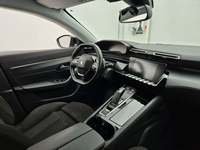 Вид на салон