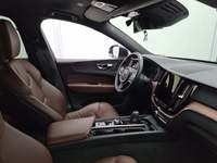 Вид на салон