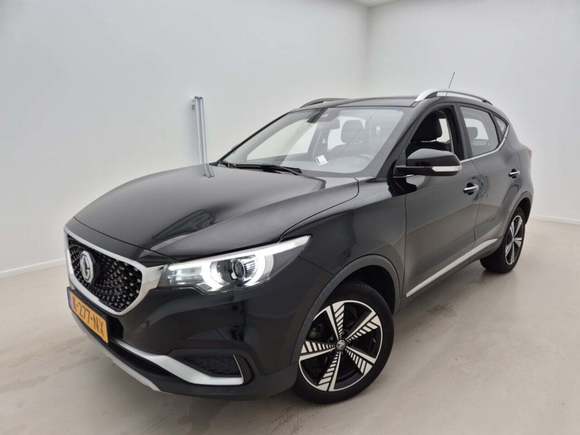 Вид спереди слева