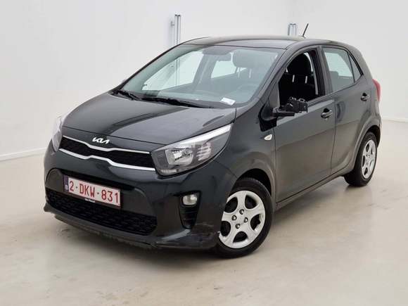 Вид спереди слева