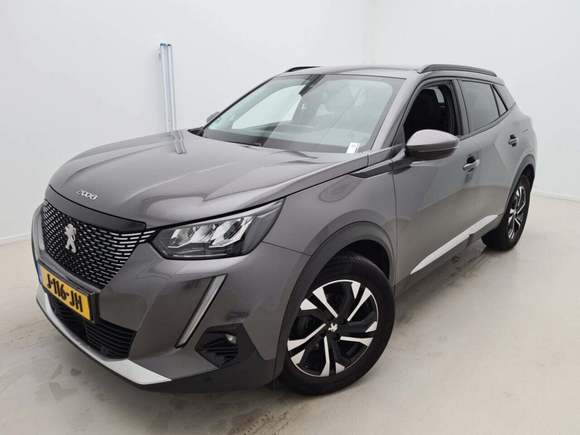 Вид спереди слева