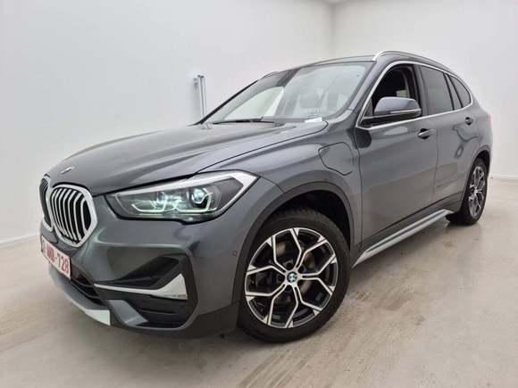 Вид спереди слева