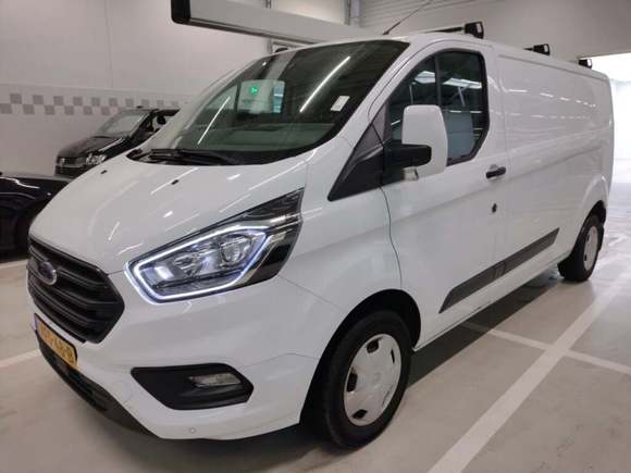 Вид спереди слева