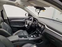 Вид на салон