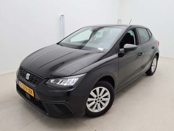 Вид спереди слева