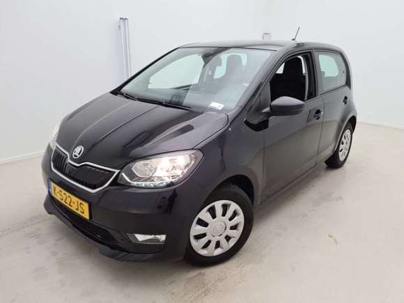 Вид спереди слева