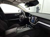 Вид на салон