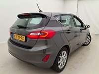 Вид сзади справа