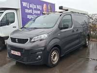 Вид спереди слева