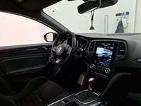 Вид на салон