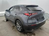 Vaade tagant vasakult