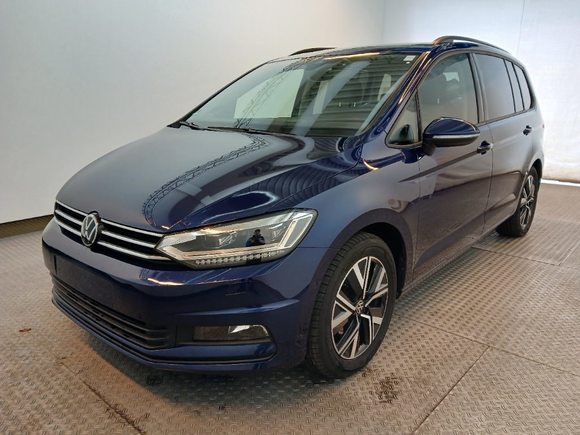 Вид спереди слева