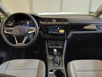 Вид на салон