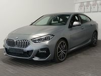 Pogled od napred levo