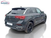 Pogled od pozadi desno