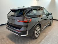 Pogled od pozadi desno