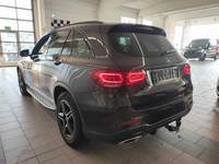 Вид сзади слева