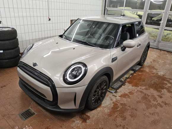 Вид спереди слева